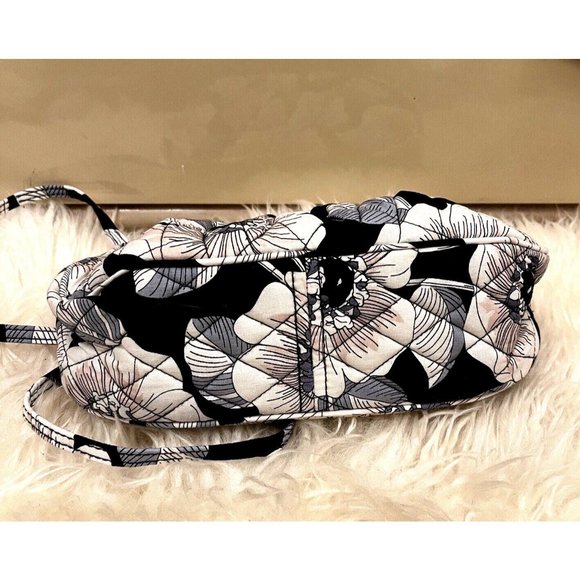 VERA BRADLEY CAMELLIA MODERN FLORAL BLACK WHITE CROSSBODY HAND SHOULDER BAG - Picture 5 of 7